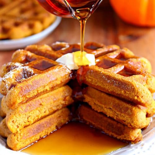 https://www.mamaknowsglutenfree.com/wp-content/uploads/2018/10/gluten-free-pumpkin-waffles-1A-500x500.jpg