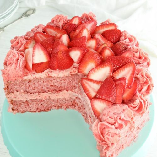 How to make a classic German Strawberry Cake - Days of Jay