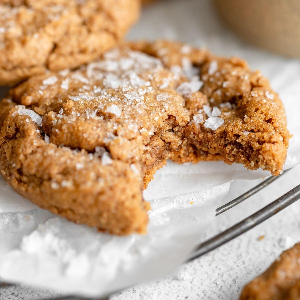 4-Ingredient Flourless Peanut Butter Cookies - The BakerMama